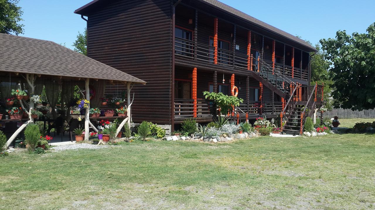 Black-House Pizunda Bagian luar foto