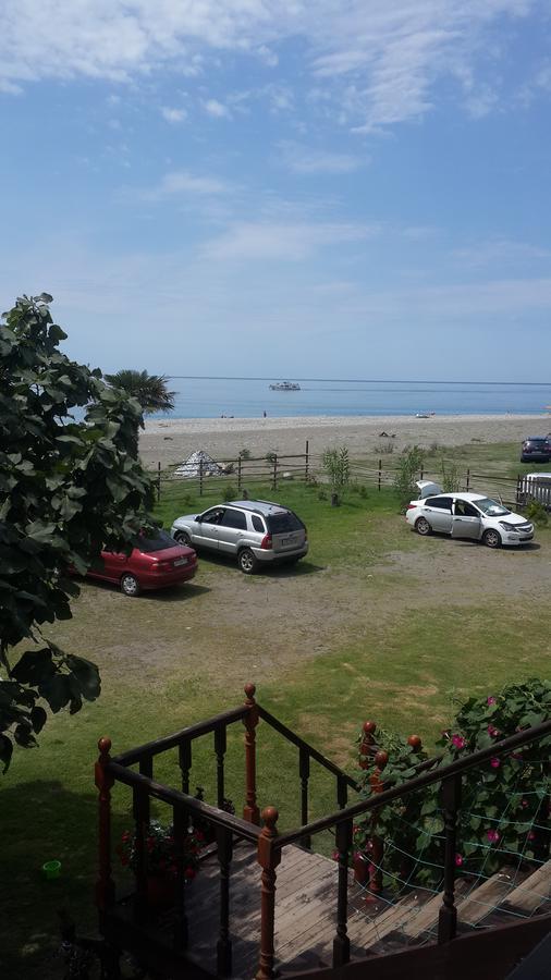 Black-House Pizunda Bagian luar foto